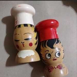 "Salty & Peppy" Wood Chefs Salt and Pepper Shakers Vintage Wear No Internal Use